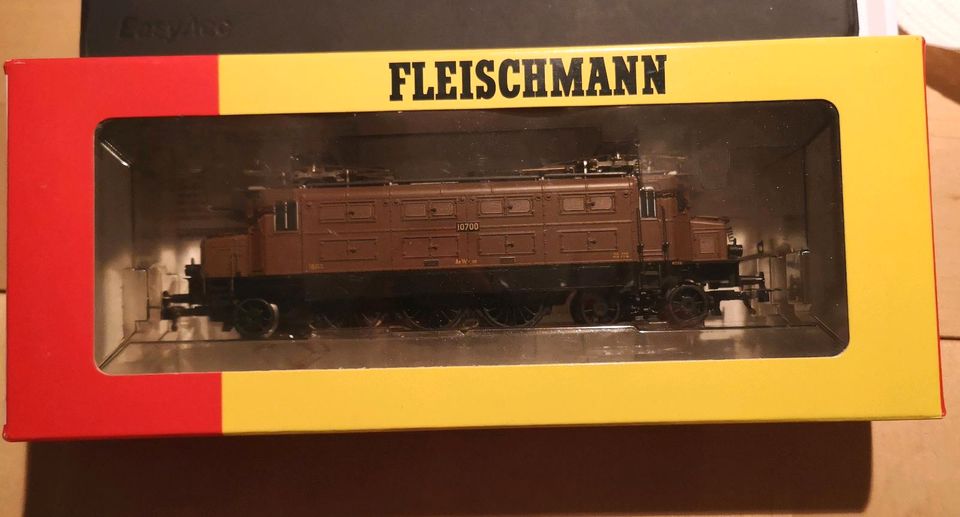 Fleischmann für Märklin, E-Lok SBB Ae 3/6, digital in Hamburg