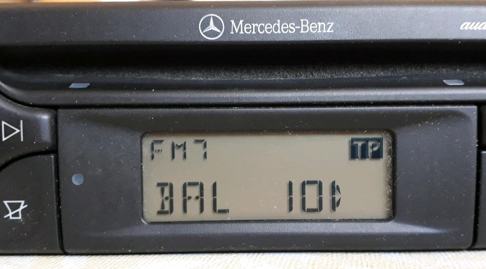 Geprüft!!! Mercedes Audio 10 CD MF2910 Autoradio Radio youngtimer in Gronau (Leine)
