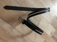 Ledergürtel Reithose Strass NEU  schwarz Turnier 85cm Nordrhein-Westfalen - Rheurdt Vorschau