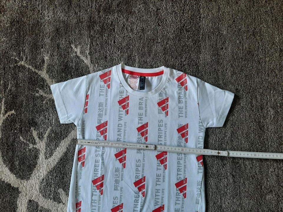 T-Shirt von Adidas, Gr. 116 in Jüchen