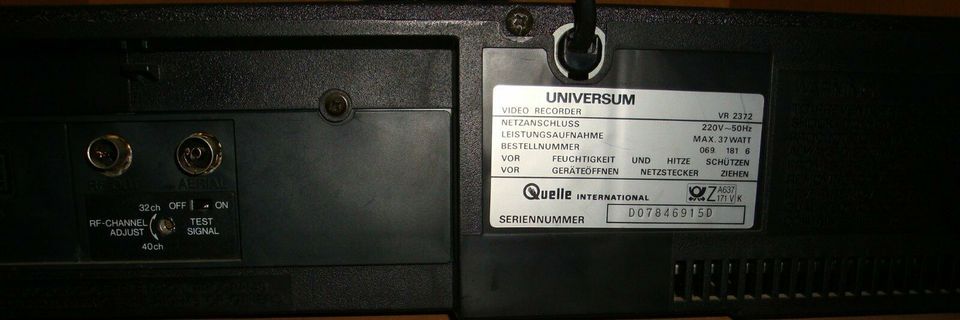 Videorekorder VCR VHS Universum VR2372 ohne Fernbedienung in Marpingen