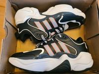 Adidas Magmur Runner Sneakers in Gr 40 - neu und ungetragen Bayern - Strullendorf Vorschau