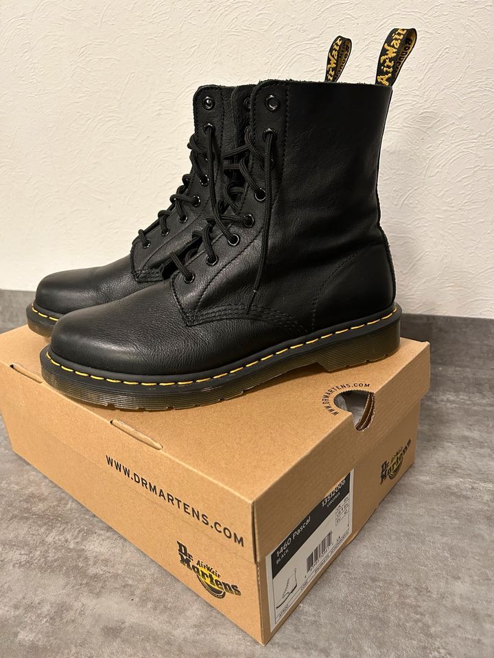 Dr. Martens Pascal schwarz, Größe 40 in Bischberg