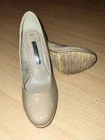 Tamaris Pumps Lack Beige Größe 40 Nordrhein-Westfalen - Ratingen Vorschau