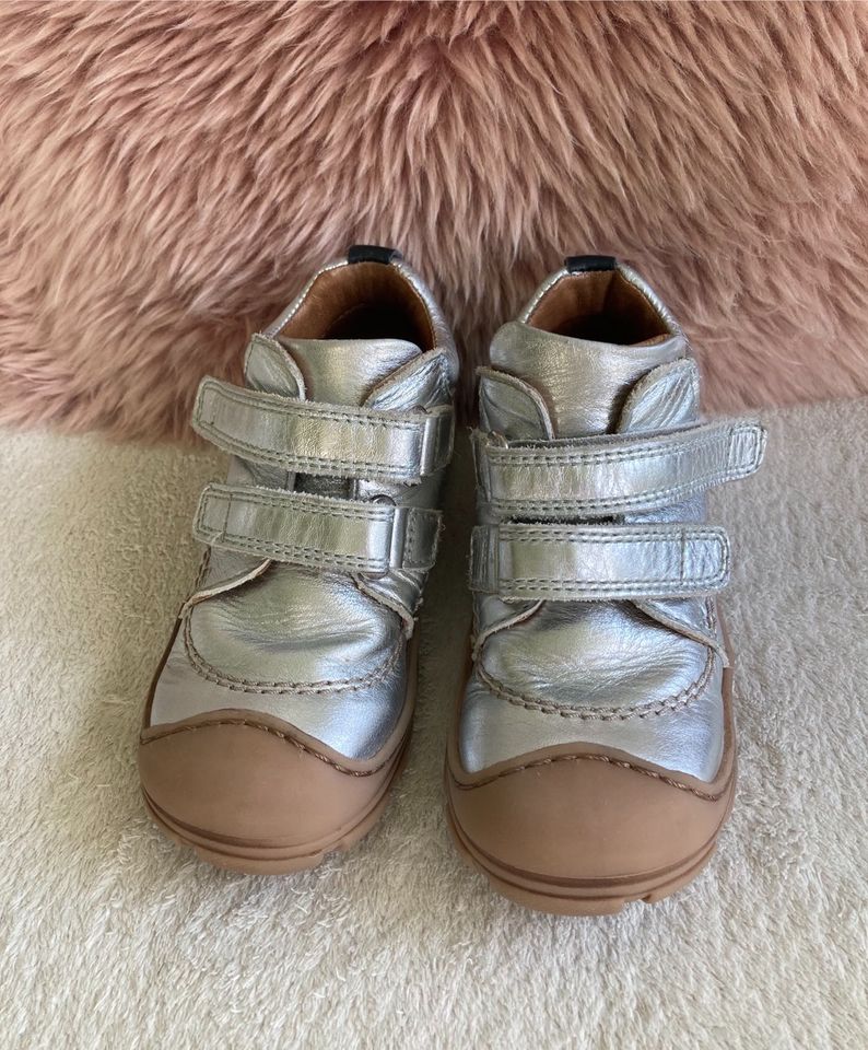 Bisgaard Schuhe Sneaker Silber 26 TOP w NEU in München - Ramersdorf-Perlach  | Gebrauchte Kinderschuhe Größe 26 kaufen | eBay Kleinanzeigen ist jetzt  Kleinanzeigen