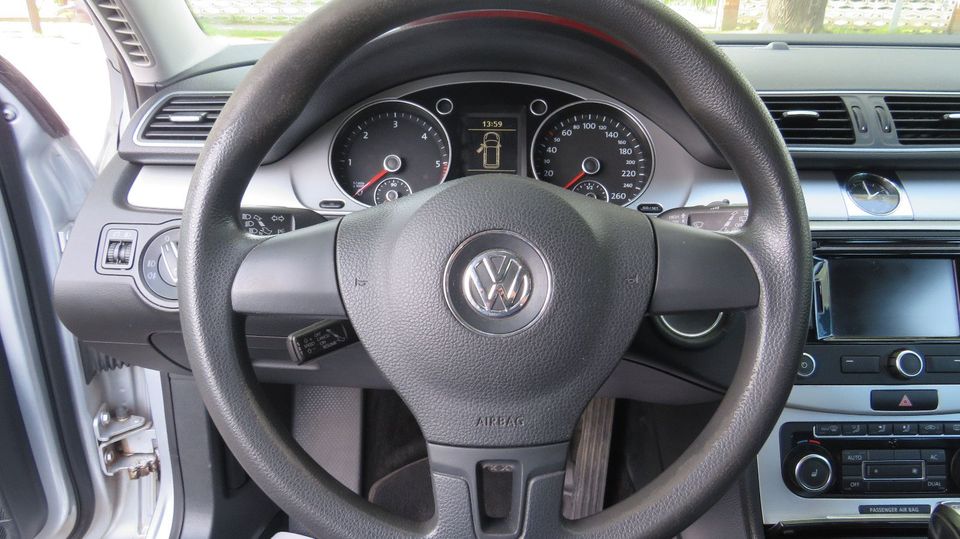 Volkswagen Passat Variant Trendline BlueMotion in Michendorf