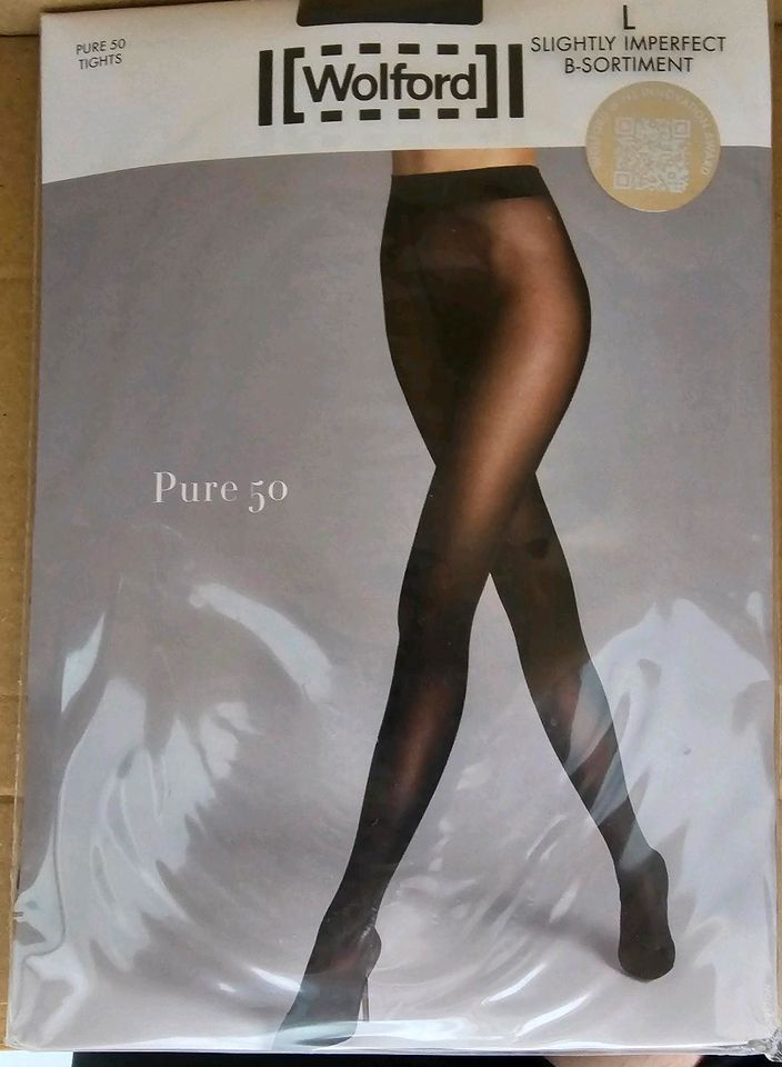 Strumpfhose von Wolford Pure 50 in München