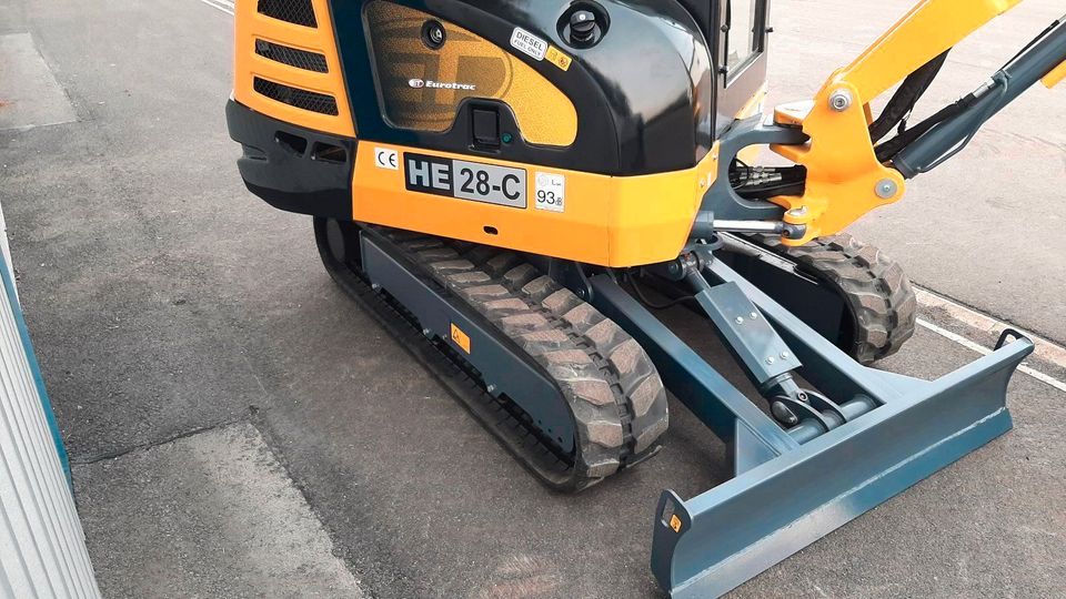 ► FINANZIERUNG & RATENZAHLUNG ◄ Kompaktbagger Eurotrac HE-28 - Minibagger Microbagger Gartenbagger Kettenbagger Baumaschine - Bagger günstig kaufen - Bagger kaufen mit Garantie - Bagger Probe fahren in Gnevkow