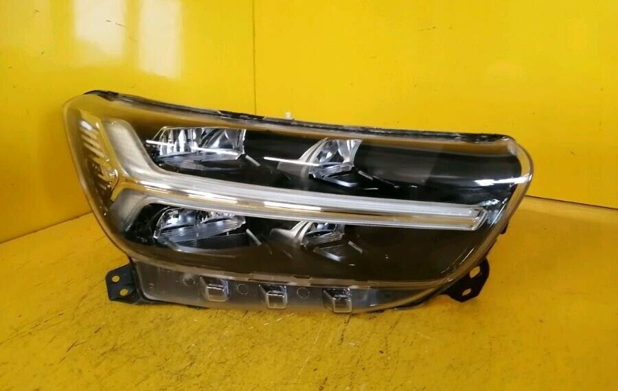 VOLVO XC40 31655632 voll led Scheinwerfer rechts in Brieskow-Finkenheerd