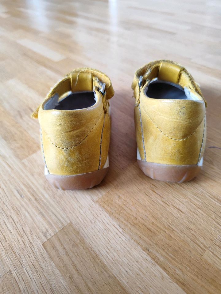 Sandalen von Falcotto Naturino, aus Leder, gelb, Größe 21 in Ibbenbüren