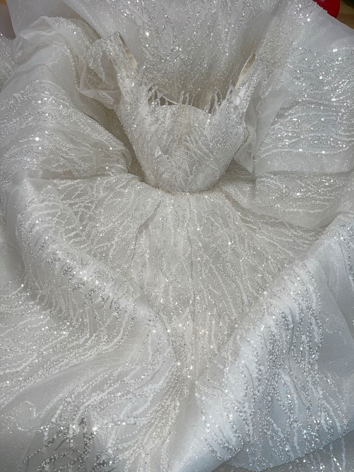 Arabisch ,afghanische, turkische Brautkleid in weiß in Hirschaid