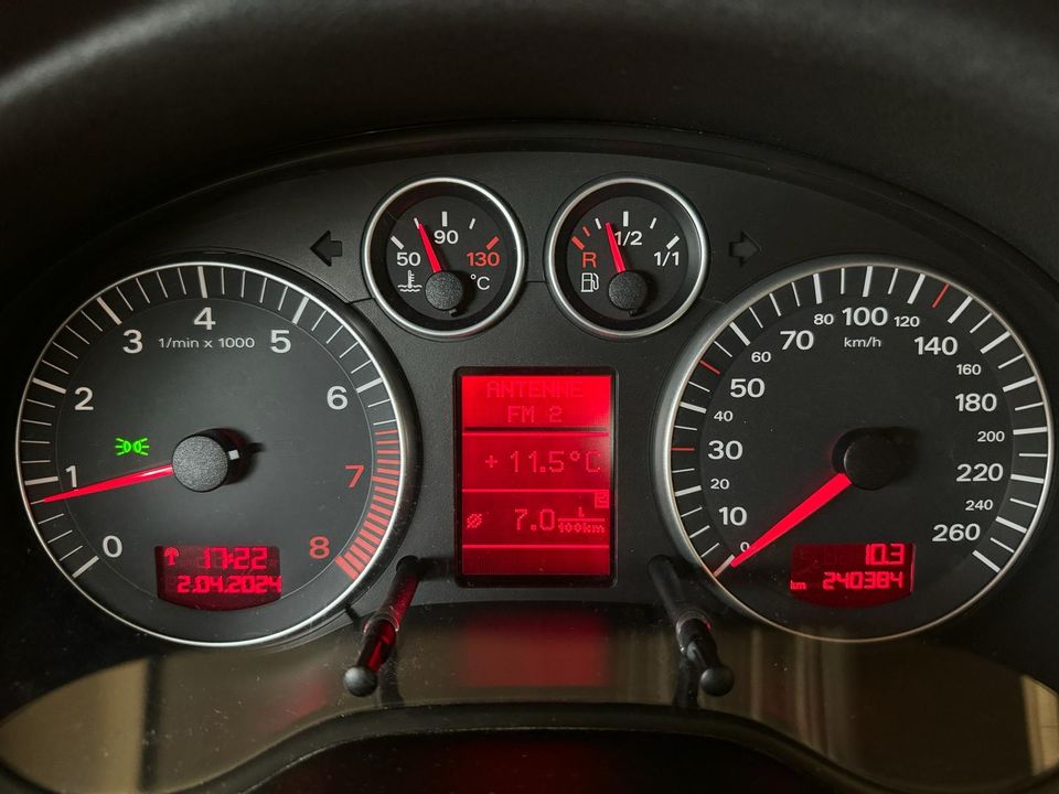 Audi A3 1.6 Scheckheft gepflegt in Giesen