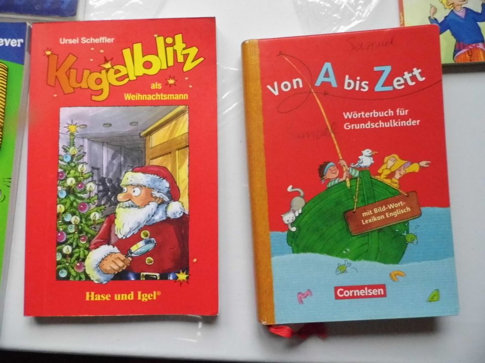 Bücher Wissen Grundschule Deutsch Mathe Lexikon zusammen 5 Euro in Windeck