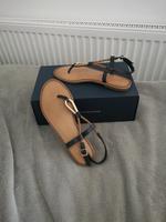 Sandalen Tommy Hilfiger Größe 39 Navi Blau / Braun Bayern - Lindau Vorschau
