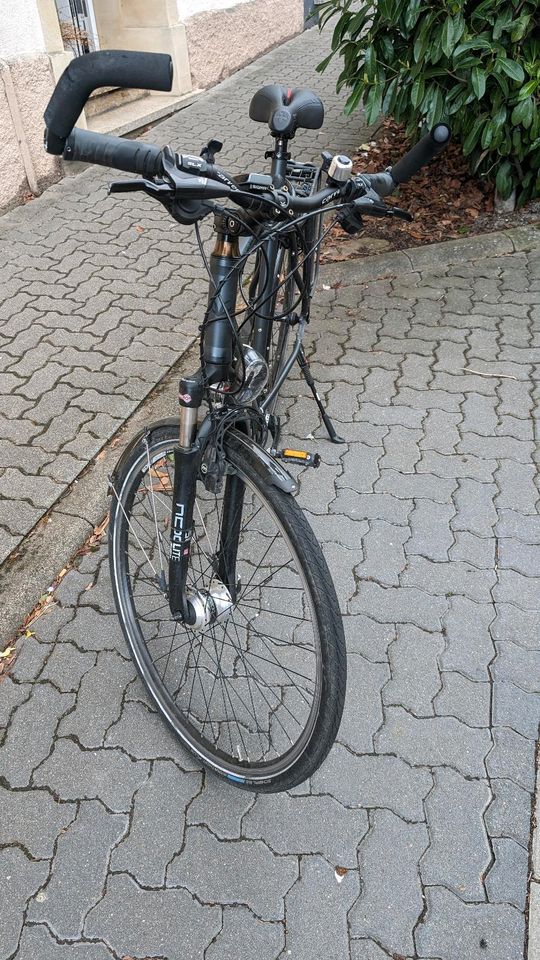 Trekkingbike der Marke Carver in Edenkoben