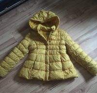 Jacke Winterjacke Gr 128-134 v. BENETTON Hessen - Marburg Vorschau