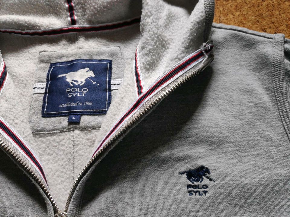 schöne Jacke von Polo Sylt in M in Wesselburen