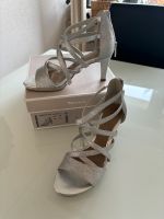 Brautschuhe Hochzeits Schuh Pumps Tamaris Glitzer Silber Gr.38 Baden-Württemberg - Freudental Vorschau