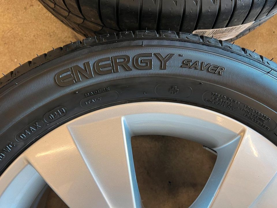 Orig 16 Zoll Skoda Alufelgen auf MICHELIN Sommerreife 205/55 R16 in Eitorf