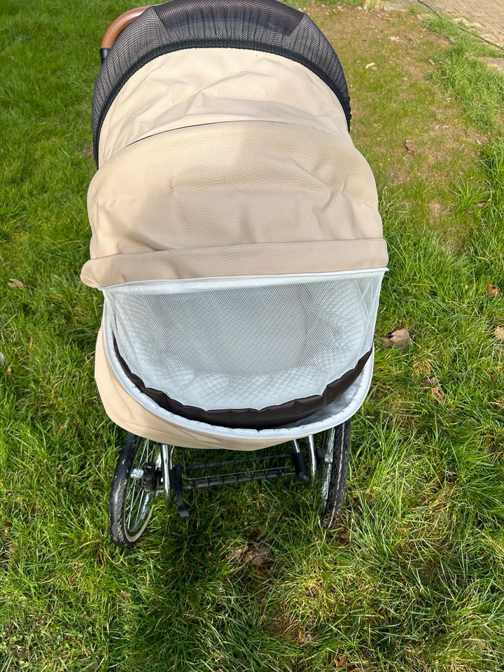 Kinderwagen mit Babyschale & Sportaufsatz in Nobitz