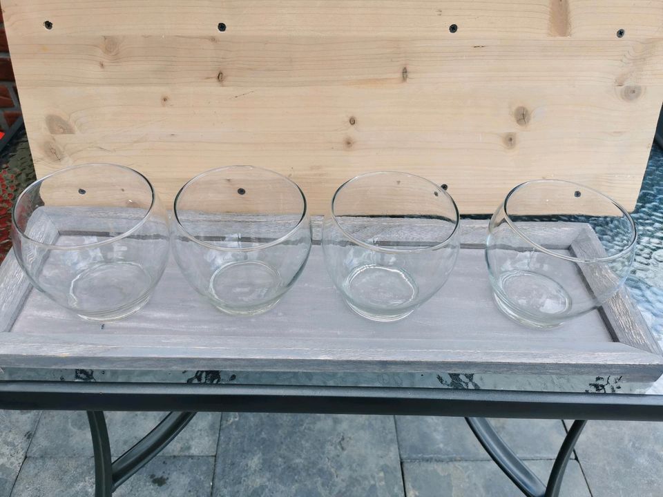 Dekoration Brett mit 4 Glaskugelvasen in Heinsberg