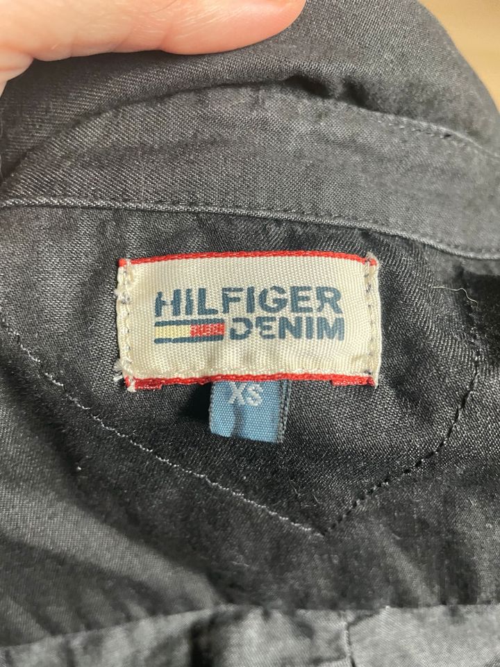 Tommy Hilfiger Denim Bluse Gr.XS schwarz in Hannover