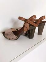 Sandalen Absatz Holzoptik Gold/Bronze Nordrhein-Westfalen - Siegburg Vorschau