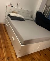 Ikea Brimes 160x200 Bett inkl. Topper, Matratze und Regal Berlin - Reinickendorf Vorschau