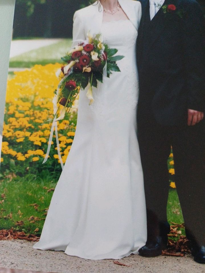 Hochzeitskleid Abendkleid Cocktailkleid in Spergau