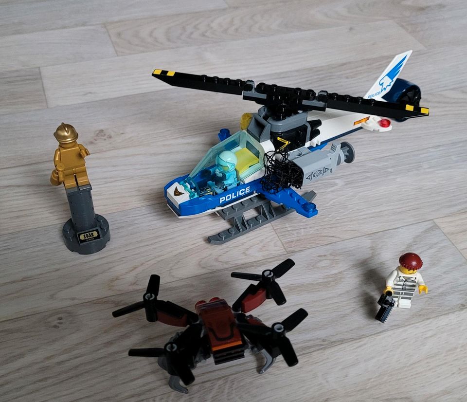 Lego City " Polizei Drohnenjagd " 60207 in Braunschweig