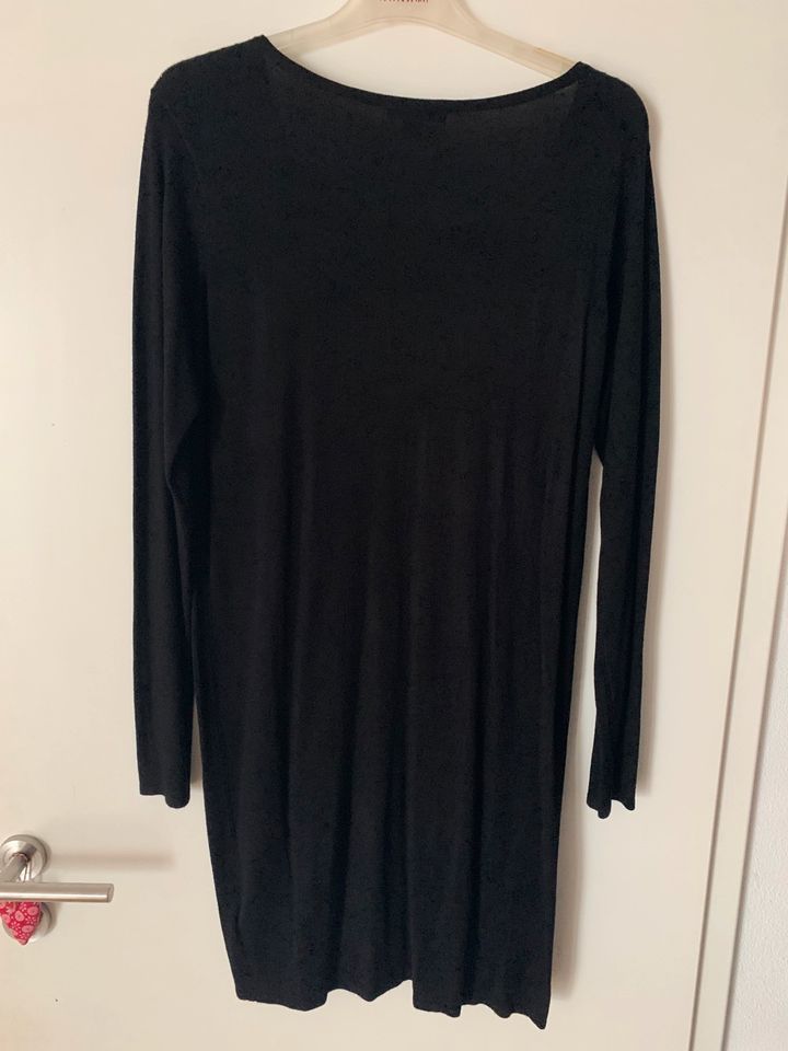 Kleid schwarz 44/46 in Regensburg