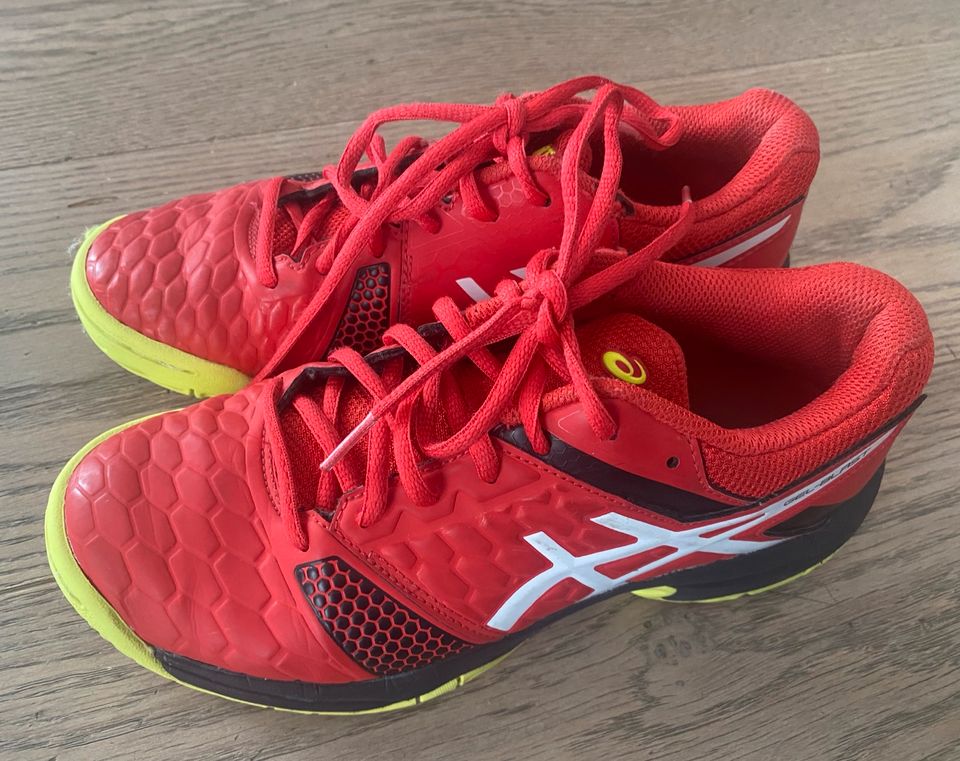 Asics Gel Blast Hallenschuhe rot in Größe 36 in Bad Soden am Taunus