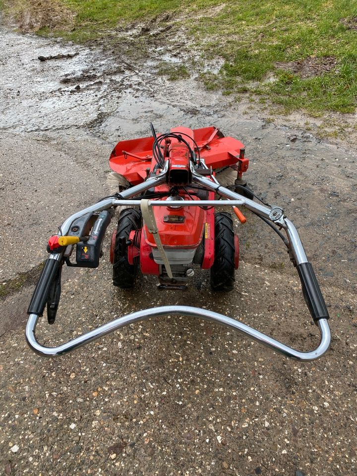 Honda F560 Mit Kehrmaschine in Radevormwald