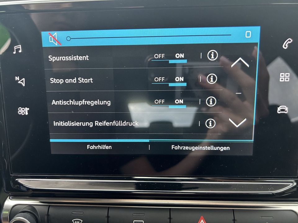 Citroën C3 Feel Pack Navi*Tempomat*SpurAssist*DAB in Bamberg