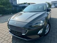 Ford Focus Turnier Cool & Connect NAVI*MTL*LED*PDC*E6 Baden-Württemberg - Holzgerlingen Vorschau