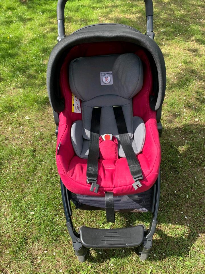 Kinderwagen/ Kombiwagen 3 in 1 (Babyschale, Buggy, Autoschale, in Glinde