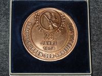 DDR MEDAILLE EHRENGABE 25 JAHRE KAMPFGRUPPEN ARBEITERKLASSE 1978 Harburg - Hamburg Neugraben Vorschau