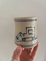 Handmade Keramiktasse Kinder • Motiv Bagger• München - Bogenhausen Vorschau