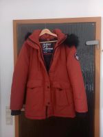 Winterjacke von Superdry in rot Leipzig - Connewitz Vorschau