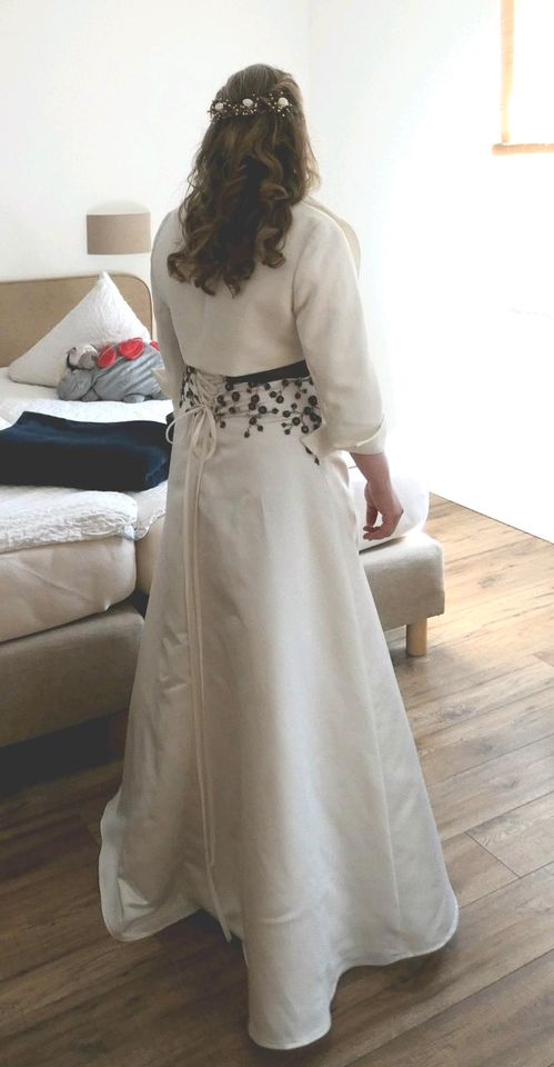 Wunderschönes Designerkleid Schützen / Hochzeit in Wegberg