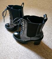 Damenschuhe/Stiefelschuhe, Neu mit Etikett, große 38 Berlin - Lichtenberg Vorschau