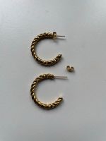 Goldene Creolen Twirl Ohrringe von Icrush Köln - Nippes Vorschau