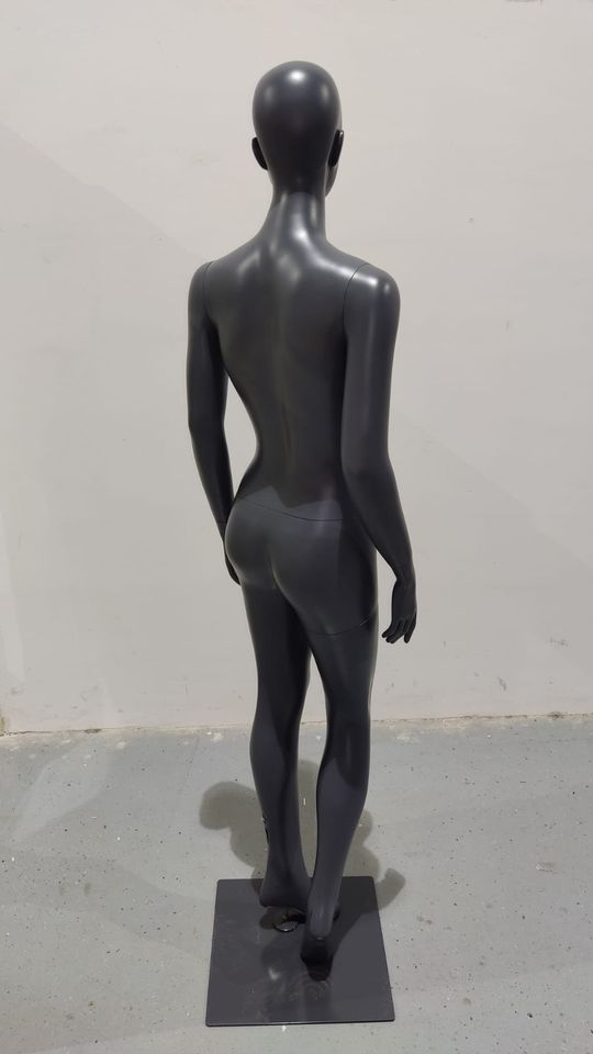 Mannequin Schaufensterpuppe HOCHWERTIG NEU ❤️‍ GRAU Pose 1-3 in Hannover