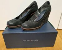 Tommy Hilfiger Keilabsatz Pumps Wedges Schuhe Nubuk Leder 41 Nordrhein-Westfalen - Ratingen Vorschau