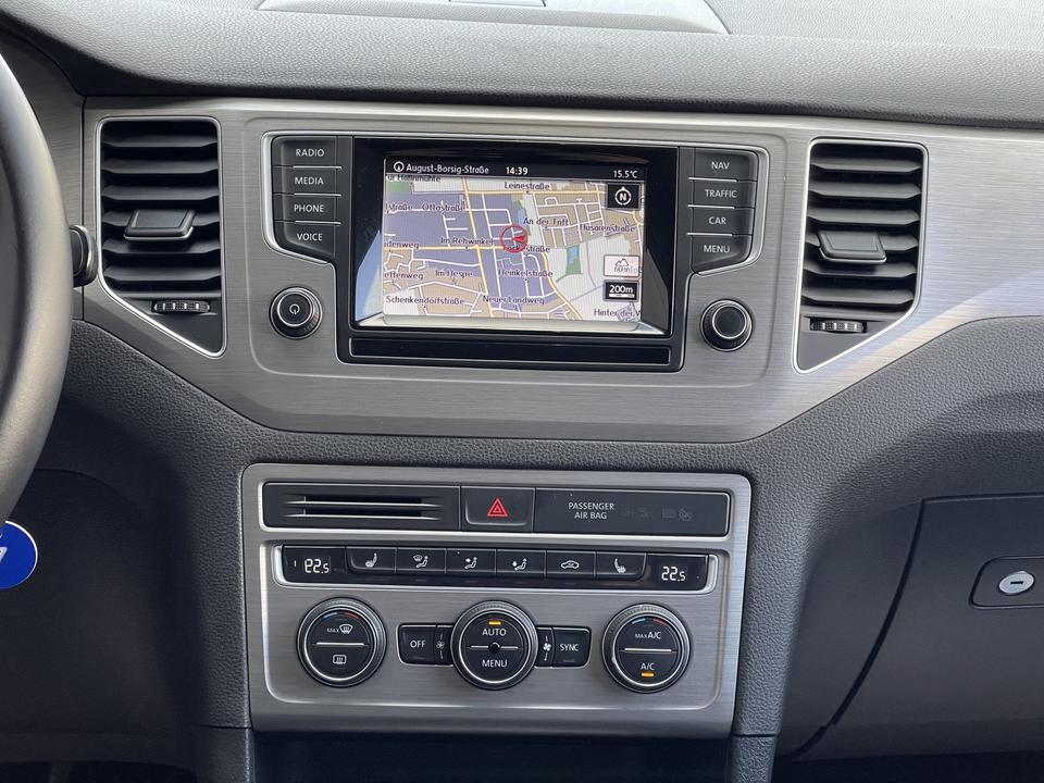 Volkswagen Golf Sportsvan 1.6 TDI Comfortline AHK Navi PDC in Garbsen