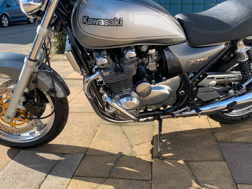 Kawasaki ZR 750 C in Bochum