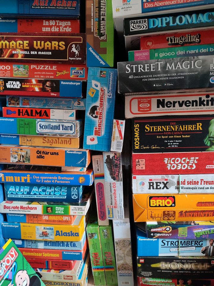 Brettspiele Puzzle Modellbau Komplettpaket Sammlung in Hambühren