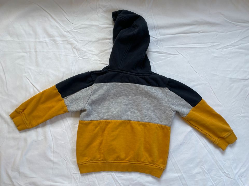 Topolino Hoodie Pullover mit Kapuze gelb blau grau Größe 110 in Weil am Rhein