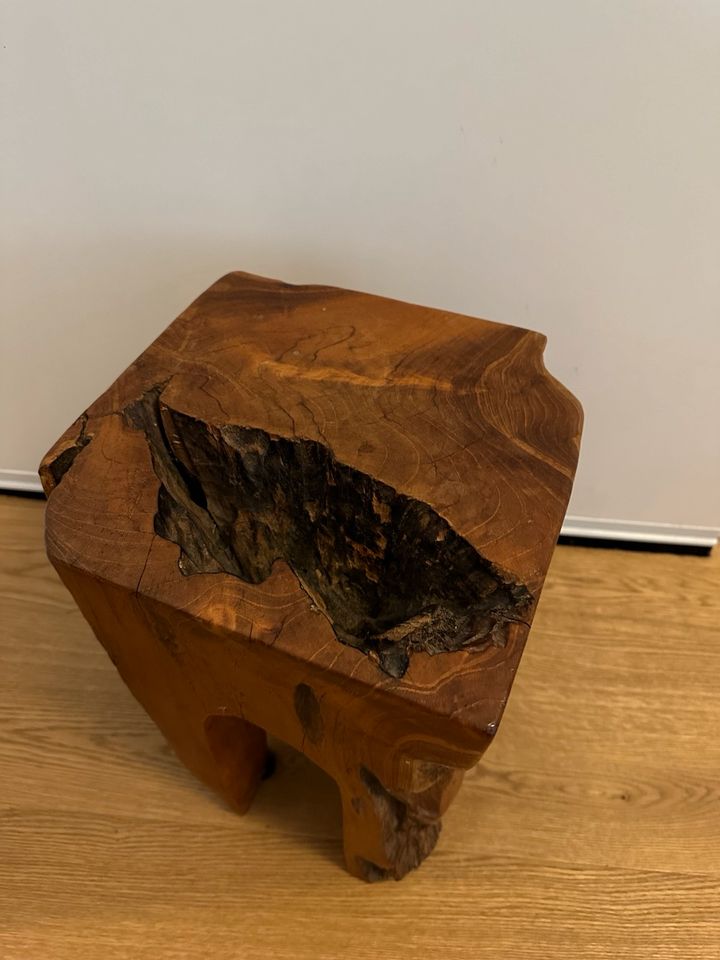 Sehr schöner Teak Holz Hocker Teakholz in Stuttgart