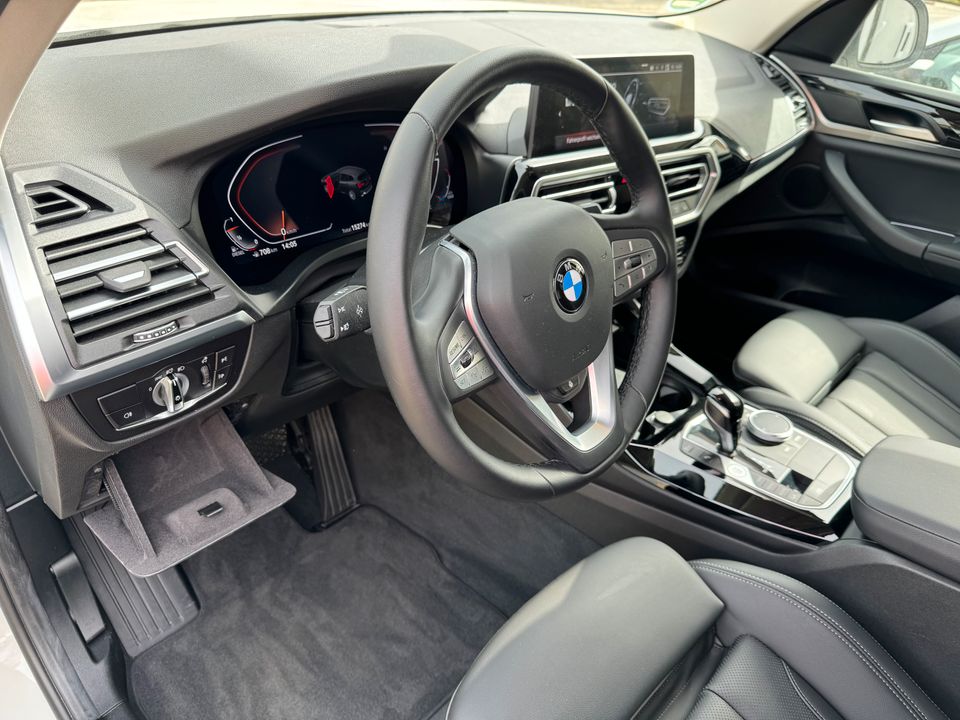 BMW X3 xDrive20d - Laserlicht, Standh.Winter-Pak, Innovationspak. in Volkach